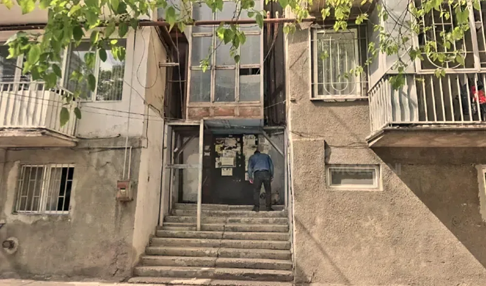 ქირავდება 3 ოთახიანი ბინა 100მ² 1/7 სართ თბილისი - photo 1