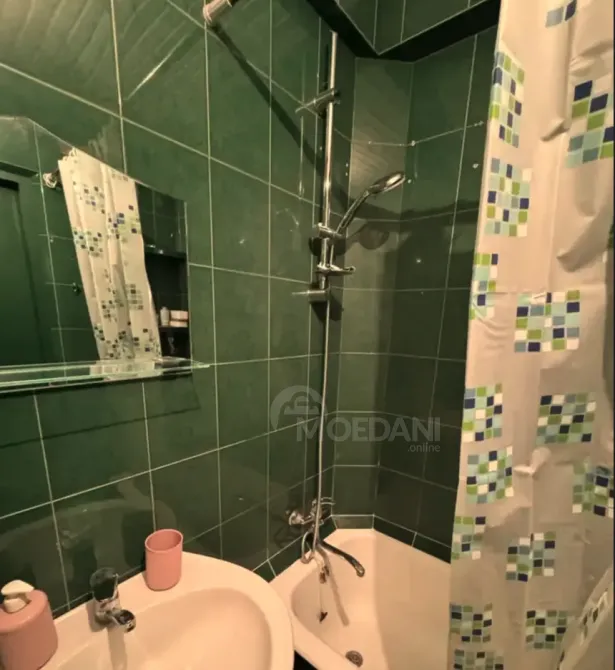 ქირავდება 2 ოთახიანი ბინა 47მ² 10/16 სართ თბილისი - photo 2