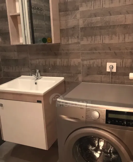 Сдам 2-комн. квартиру 50м² 3/8 эт. Тбилиси - изображение 2