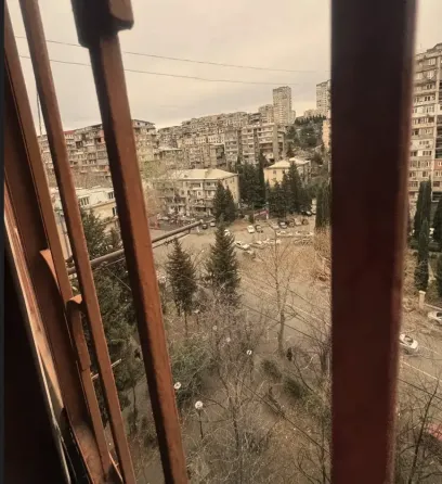 Ქირავდება 2 ოთახიანი ბინა თბილისში 40მ² 8/8 სართ თბილისი