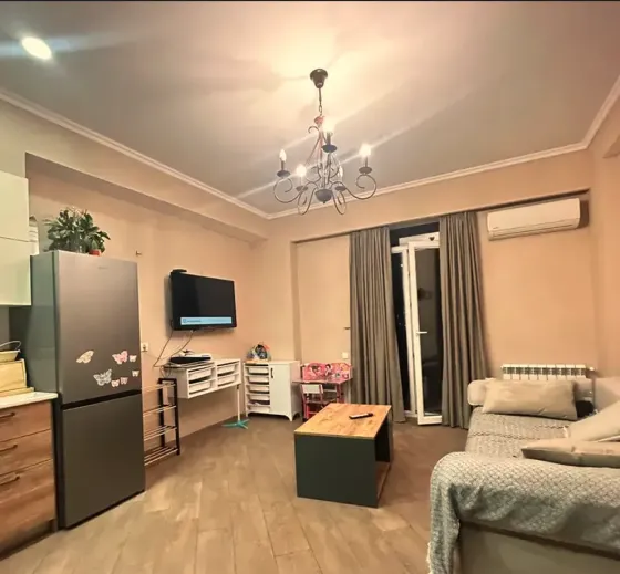 Იყიდება 4 ოთახიანი ბინას $225 000 თბილისში 136.4მ² 8/16 სართ თბილისი