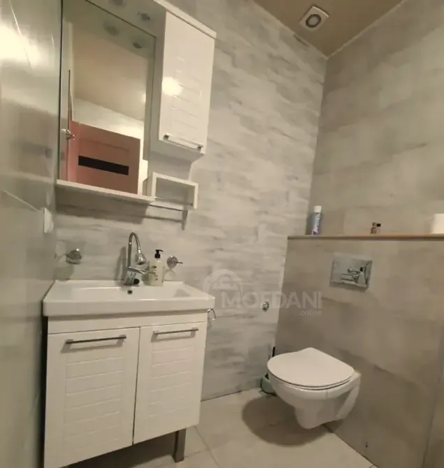 Apartments For Rent three-room 65м² 13/14 floor Batumi - photo 4