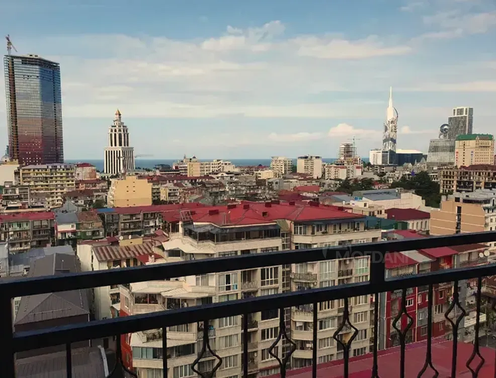 Apartments For Rent three-room 65м² 13/14 floor Batumi - photo 5