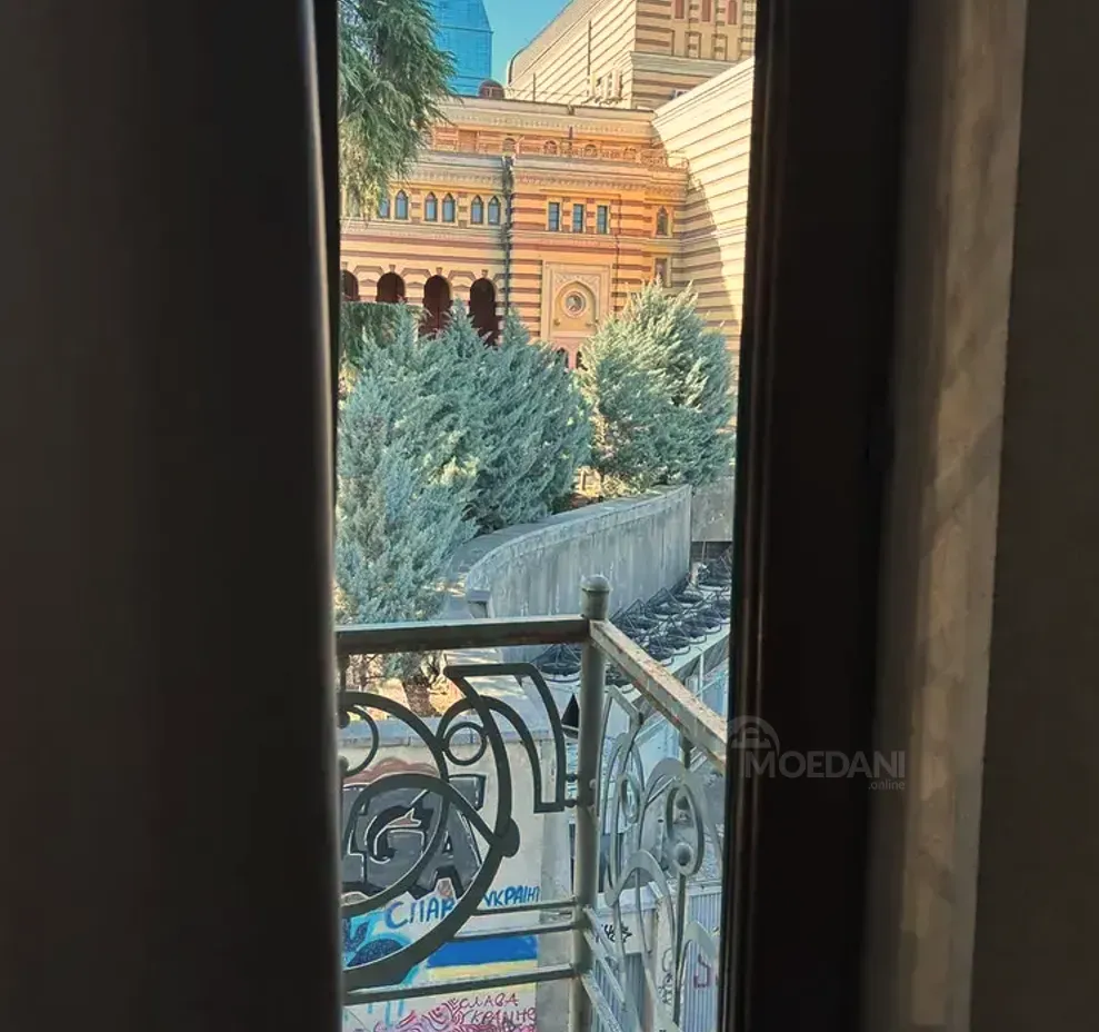 Apartments For Rent two-room 45м² 3/7 floor Tbilisi - photo 4