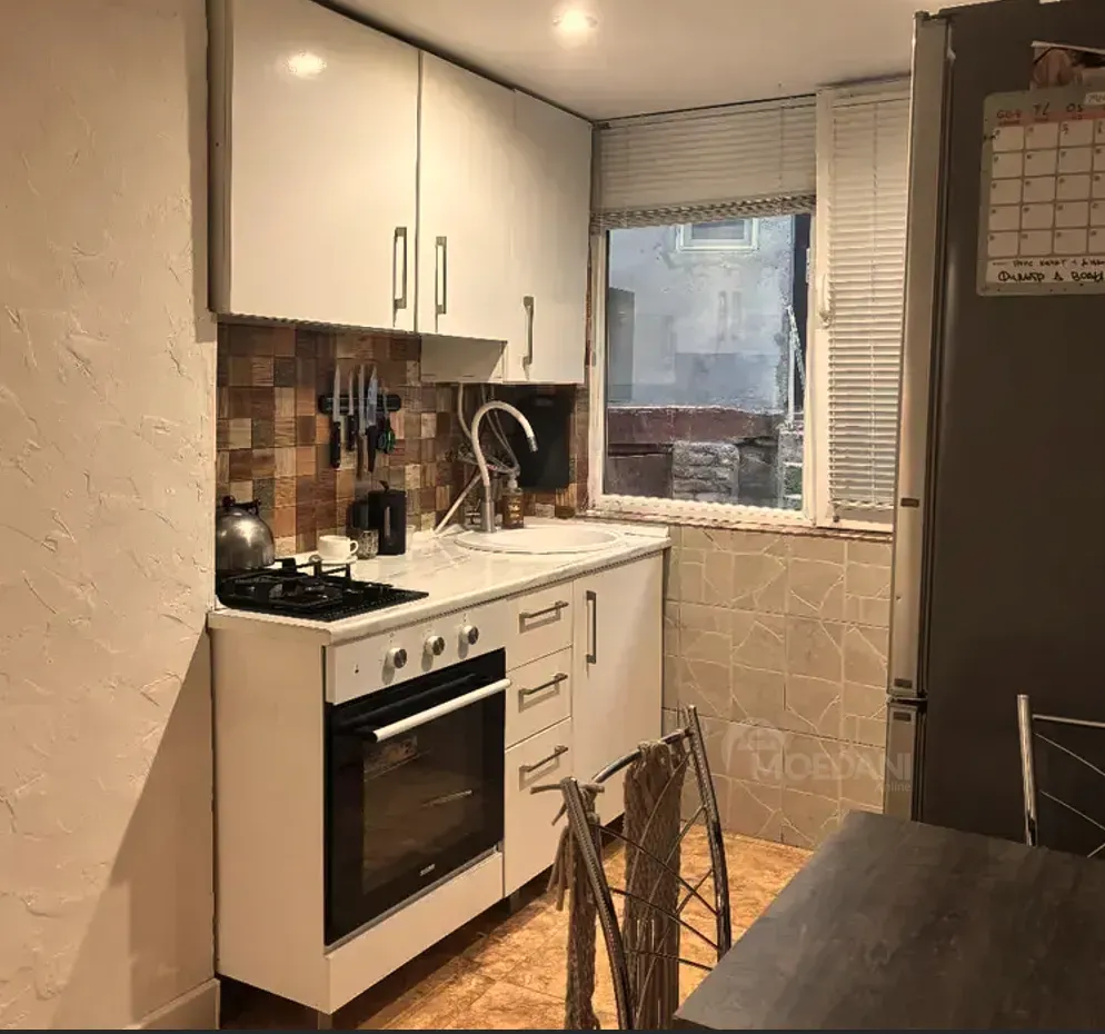 ქირავდება 3 ოთახიანი ბინა 35მ² 1/4 სართ თბილისი - photo 2