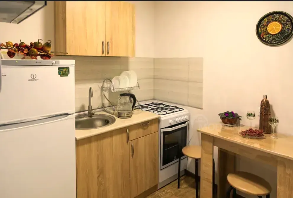 Сдам 2-комн. квартиру 50м² 1/1 эт. Тбилиси - изображение 6