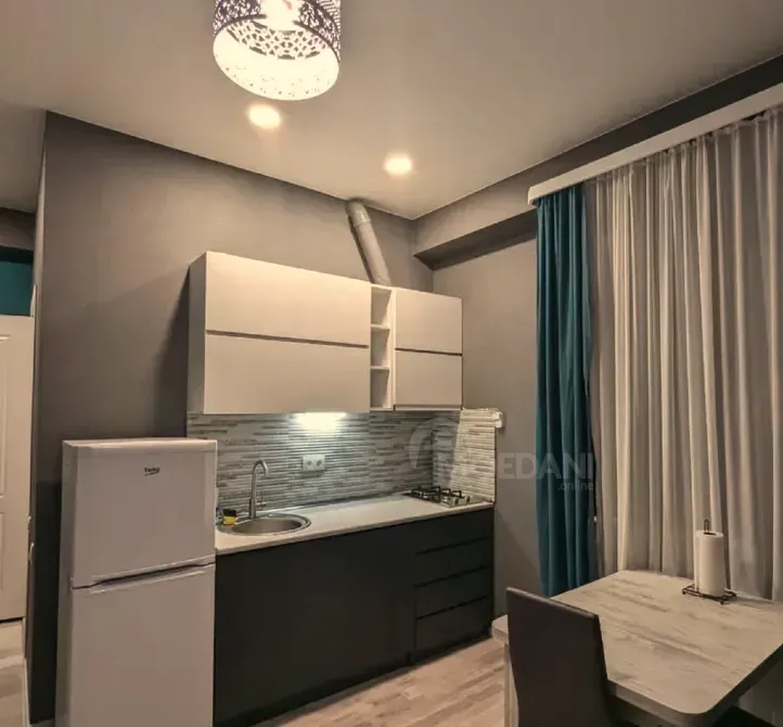 ქირავდება 2 ოთახიანი ბინა 50მ² 13/13 სართ თბილისი - photo 1