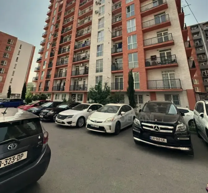 ქირავდება 3 ოთახიანი ბინა 70მ² 13/14 სართ თბილისი - photo 9