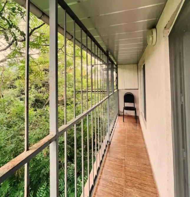 ქირავდება 2 ოთახიანი ბინა 40მ² 5/5 სართ თბილისი - photo 2