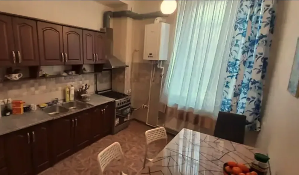 Сдам 4-комн. квартиру 80м² 1/5 эт. Тбилиси - изображение 2