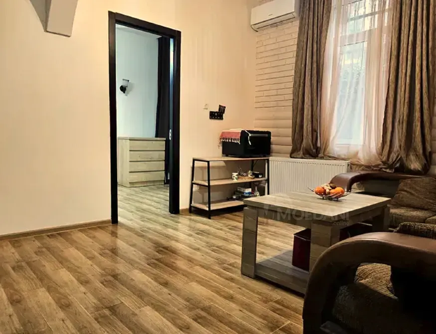 ქირავდება 2 ოთახიანი ბინა 48მ² 1/3 სართ თბილისი - photo 1