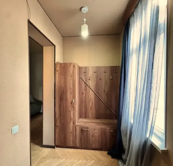 ქირავდება 2 ოთახიანი ბინა 65მ² 2/2 სართ თბილისი