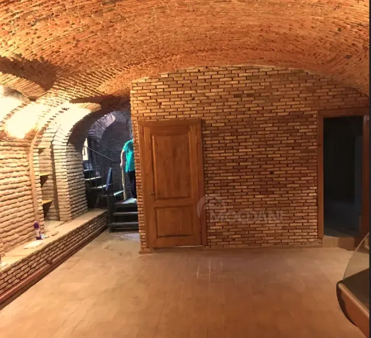 Universal commercial space for rent in Sololaki. Tbilisi - photo 9