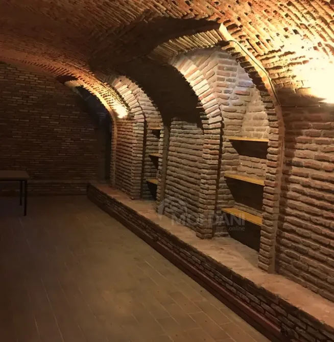 Universal commercial space for rent in Sololaki. Tbilisi - photo 4