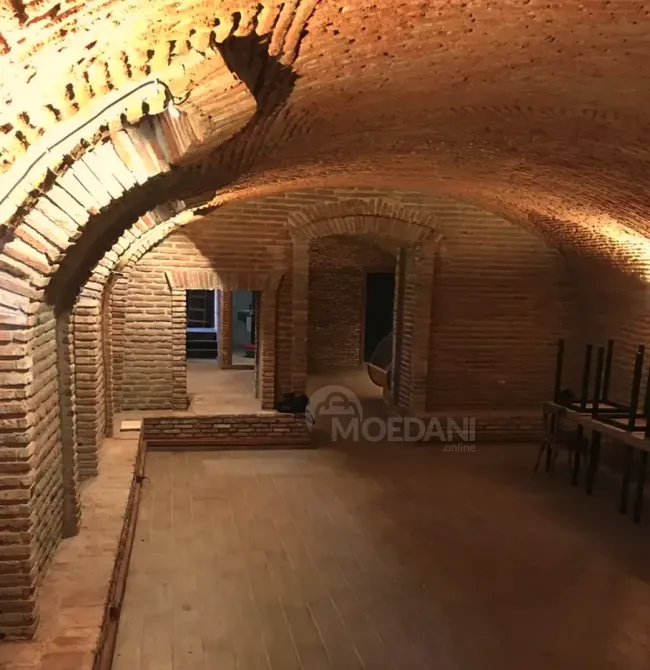 Universal commercial space for rent in Sololaki. Tbilisi - photo 3