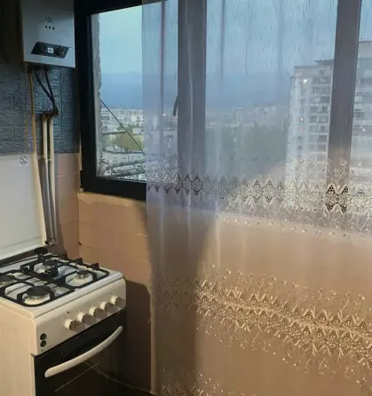 ქირავდება 3 ოთახიანი ბინა 100მ² 14/16 სართ თბილისი