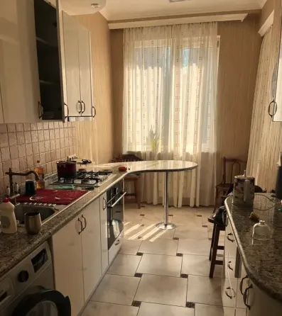 Продам 2-комн. квартиру 73м² 4/11 эт. Тбилиси