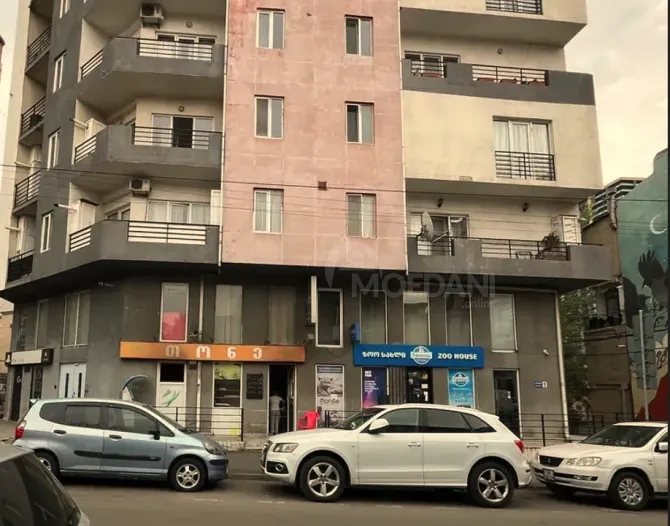 Იყიდება უნივერსალური კომერციული ფართი საბურთალოზე თბილისი - photo 1