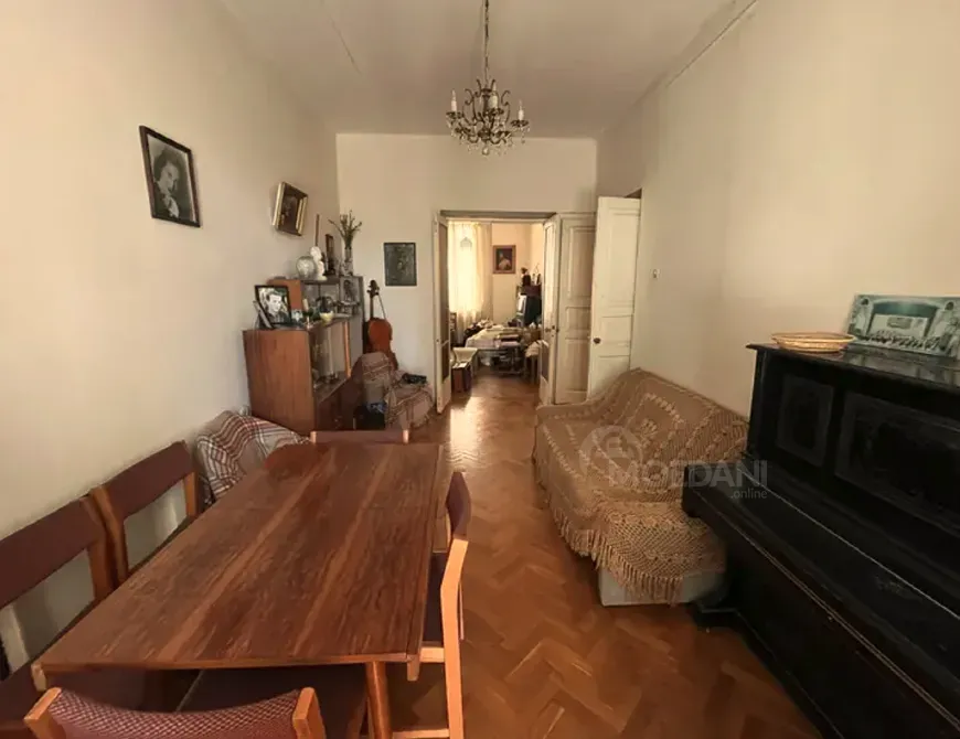 იყიდება 2 ოთახიანი ბინას 68მ² 3/5 სართ თბილისი - photo 10