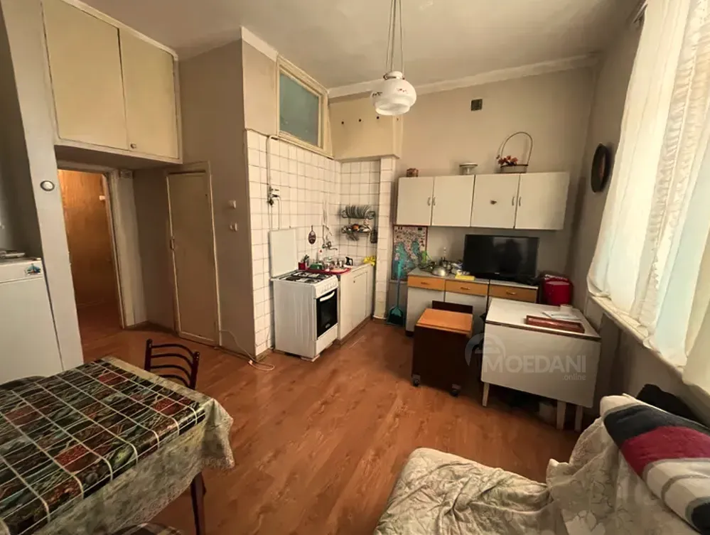 იყიდება 2 ოთახიანი ბინას 68მ² 3/5 სართ თბილისი - photo 12