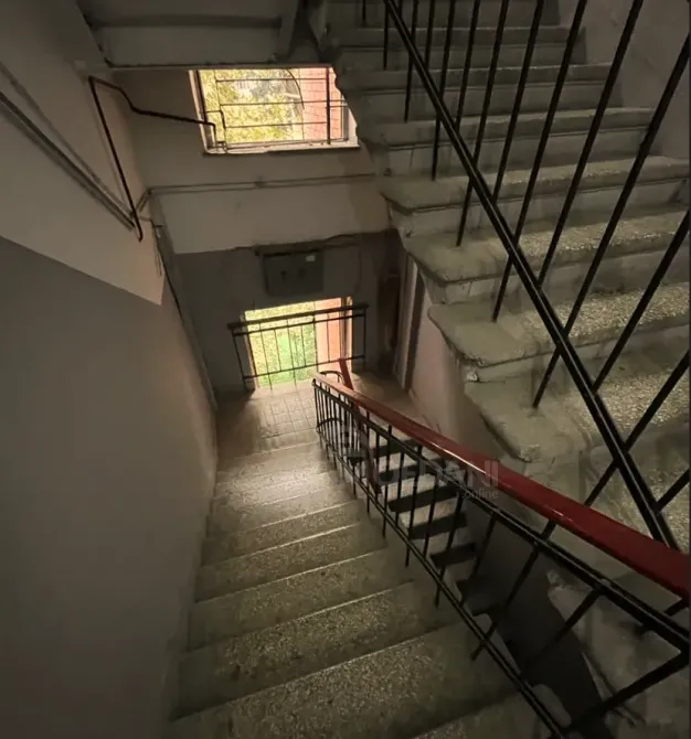 იყიდება 2 ოთახიანი ბინას 68მ² 3/5 სართ თბილისი - photo 2