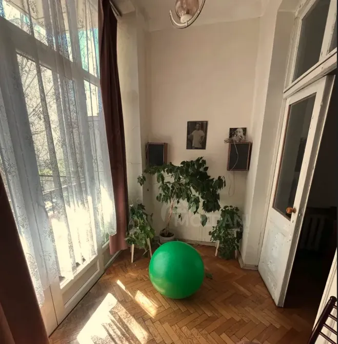 იყიდება 2 ოთახიანი ბინას 68მ² 3/5 სართ თბილისი - photo 6