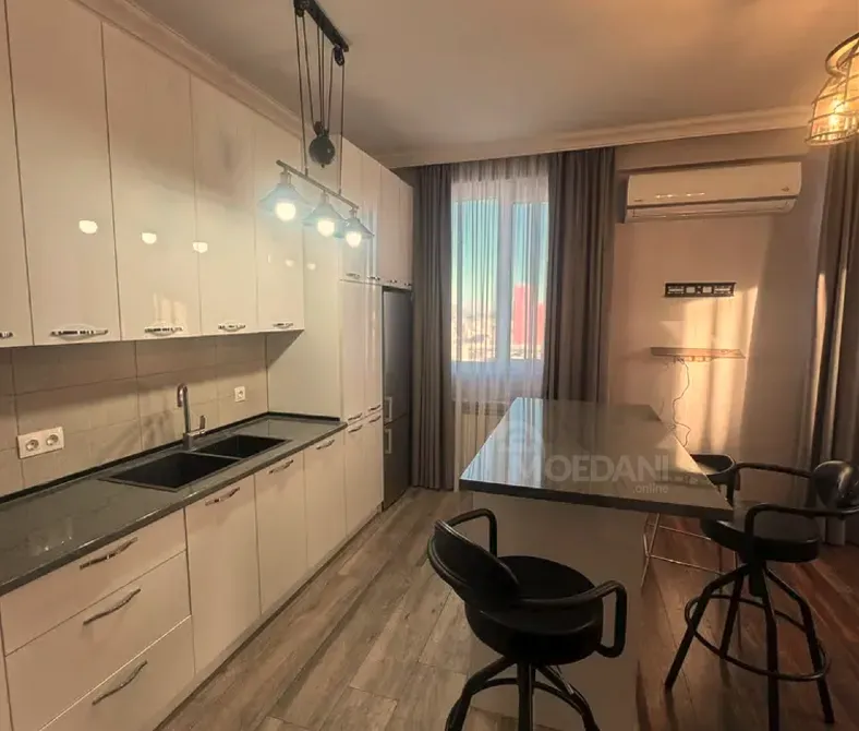 Продам 3-комн. квартиру 79м² 14/17 эт. Тбилиси - изображение 1