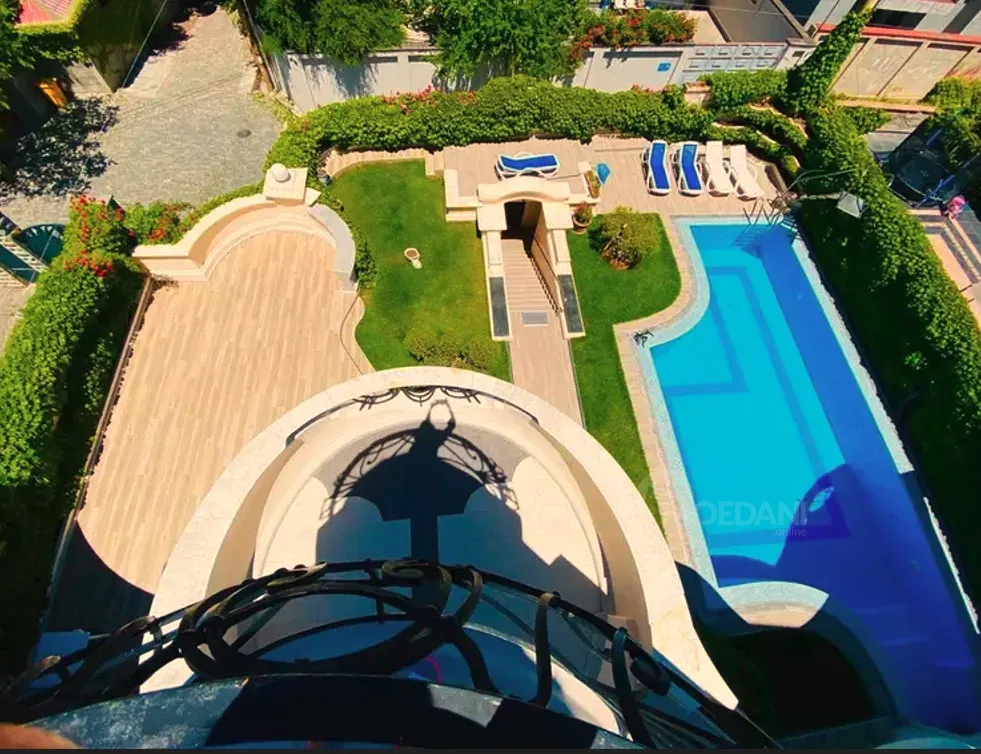 House for sale 800м² Tbilisi - photo 2