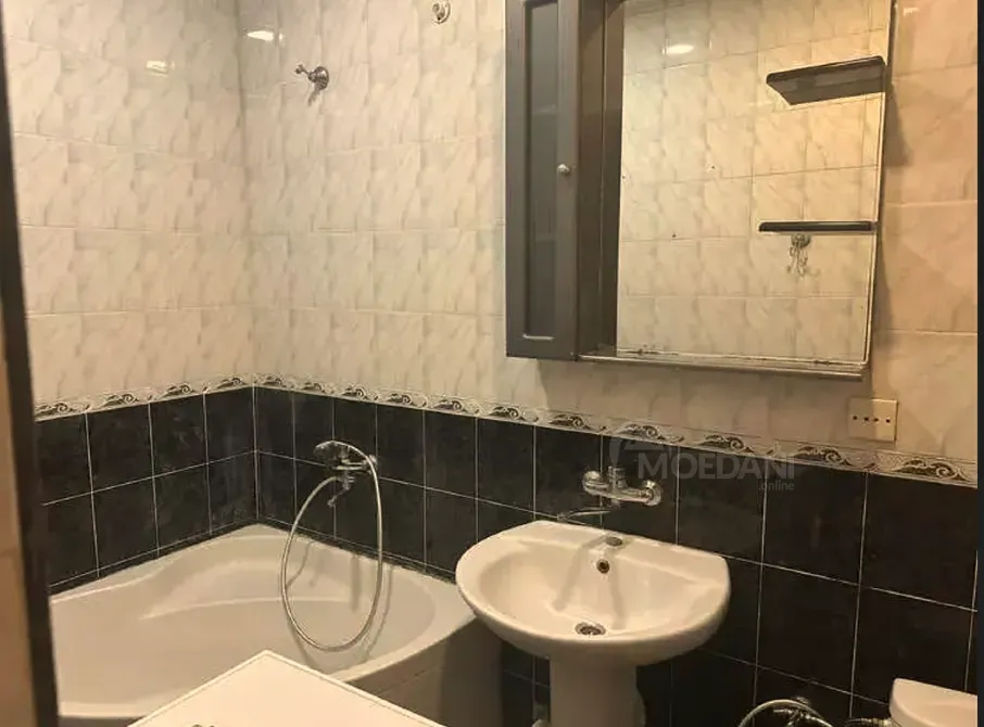 იყიდება 4 ოთახიანი ბინას 102მ² 4/5 სართ თბილისი - photo 3