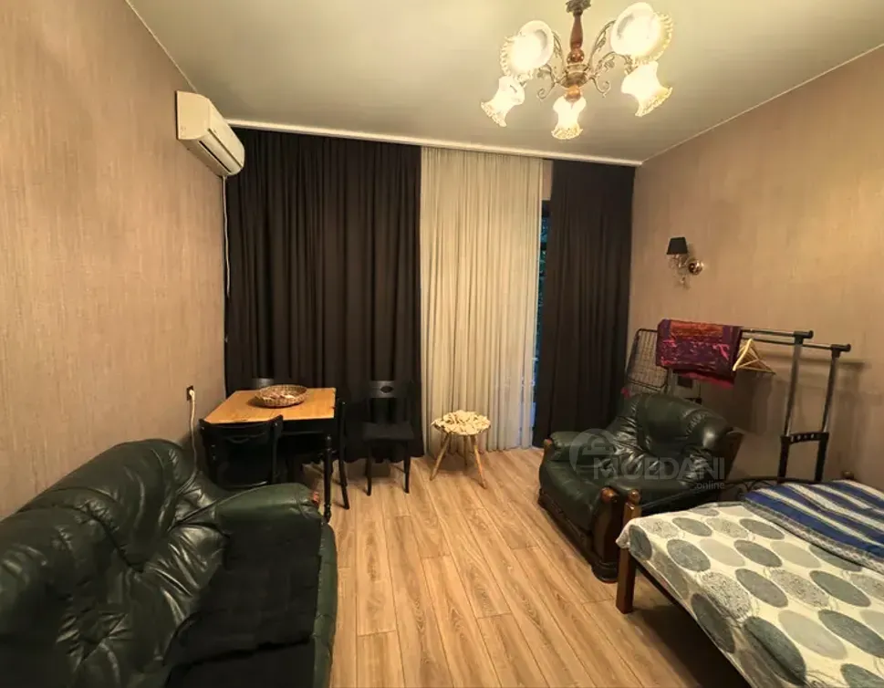 Сдам 2-комн. квартиру 40м² 3/3 эт. Тбилиси - изображение 1