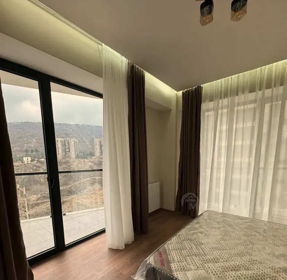 ქირავდება 4 ოთახიანი ბინა 170მ² 6/20 სართ თბილისი - photo 2