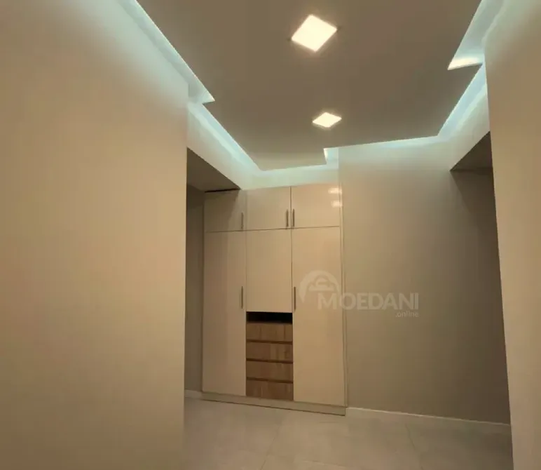 ქირავდება 4 ოთახიანი ბინა 170მ² 6/20 სართ თბილისი - photo 3