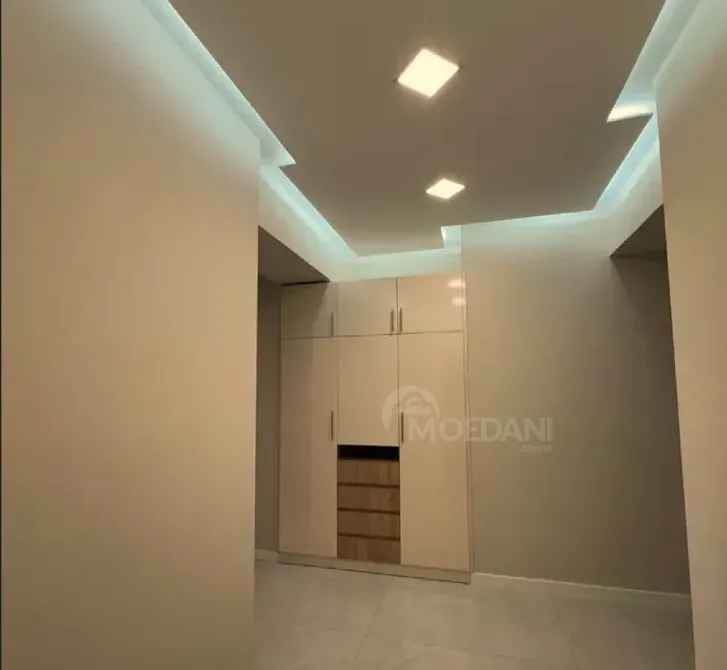 Сдам 4-комн. квартиру на сутки в Тбилиси  170м² 6/20 эт. Тбилиси - изображение 2