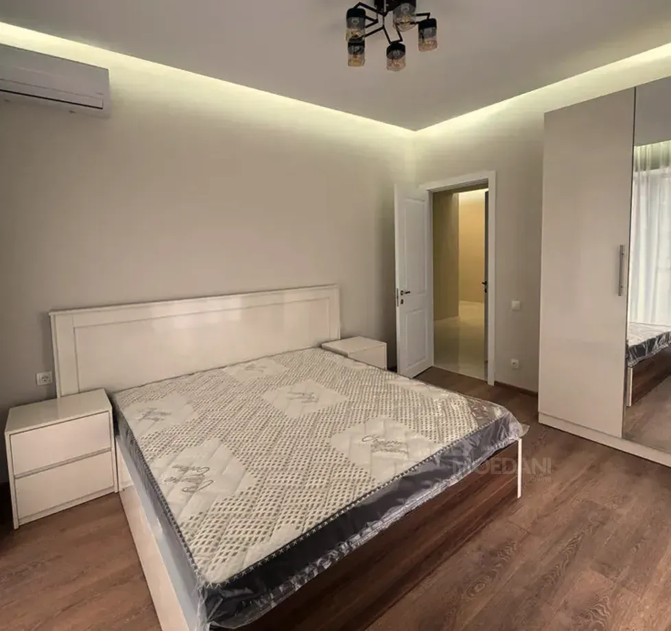 Сдам 4-комн. квартиру на сутки в Тбилиси  170м² 6/20 эт. Тбилиси - изображение 4