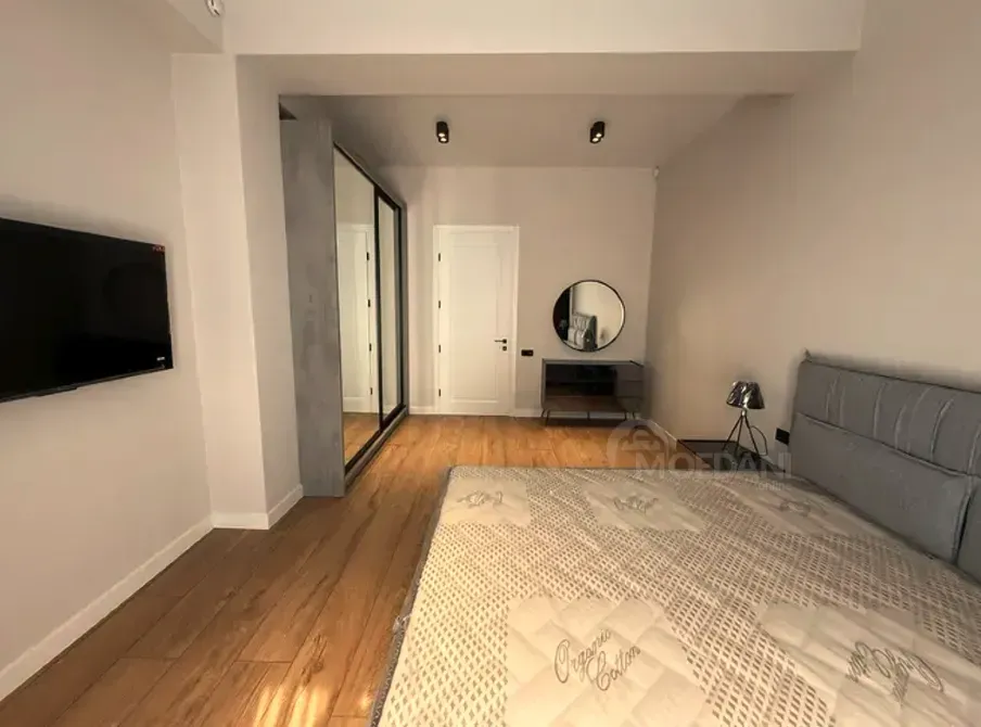 Сдам 5-комн. квартиру 330м² 2/3 эт. Тбилиси - изображение 11