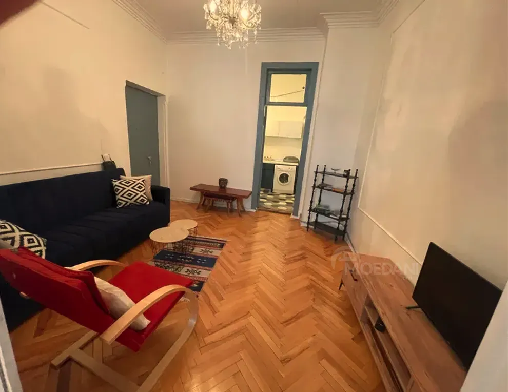 Сдам 2-комн. квартиру 50м² 3/3 эт. Тбилиси - изображение 1