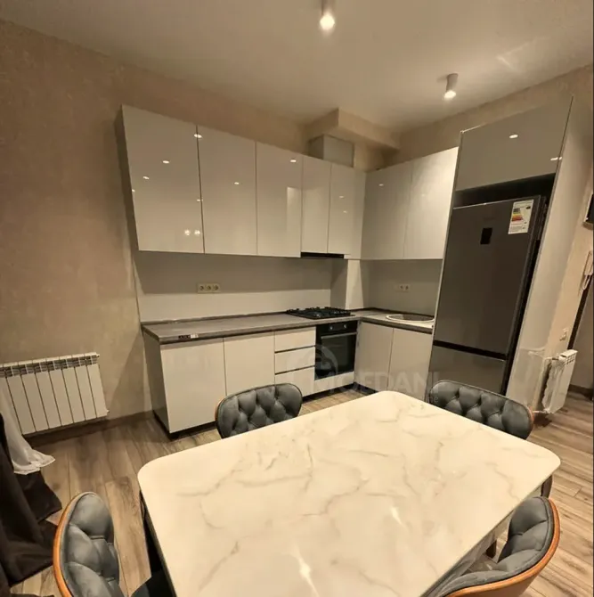 ქირავდება 2 ოთახიანი ბინა 70მ² 3/16 სართ თბილისი - photo 7