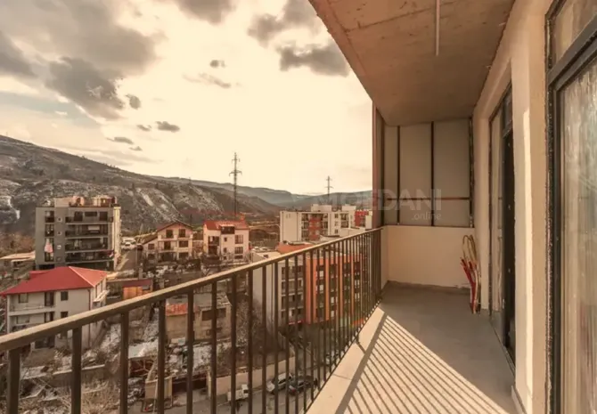 Იყიდება 2 ოთახიანი ბინას $84 000 თბილისში 56მ² 9/12 სართ თბილისი - photo 2