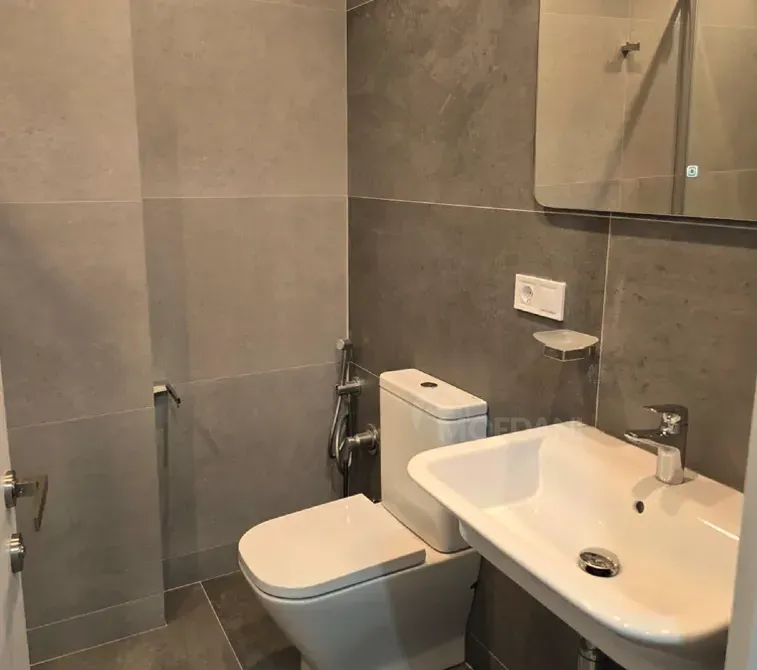 ქირავდება 2 ოთახიანი ბინა 50მ² 21/29 სართ თბილისი - photo 8