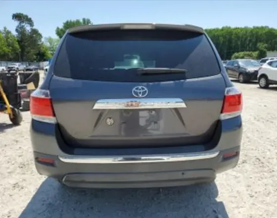 Toyota Highlander 2.7L 2013 თბილისი