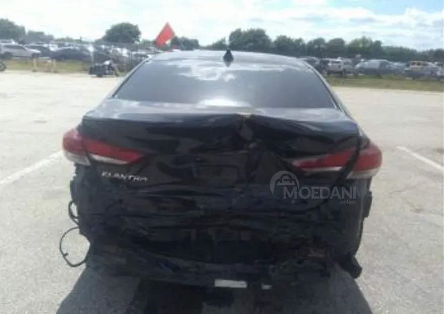 Hyundai Elantra 2017 Tbilisi - photo 3