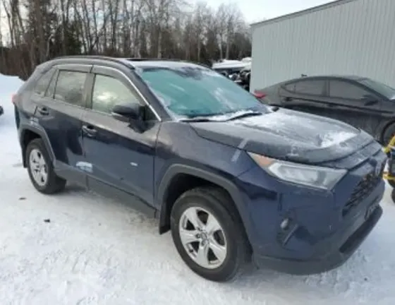 Toyota RAV4 2.5L 2020 Тбилиси