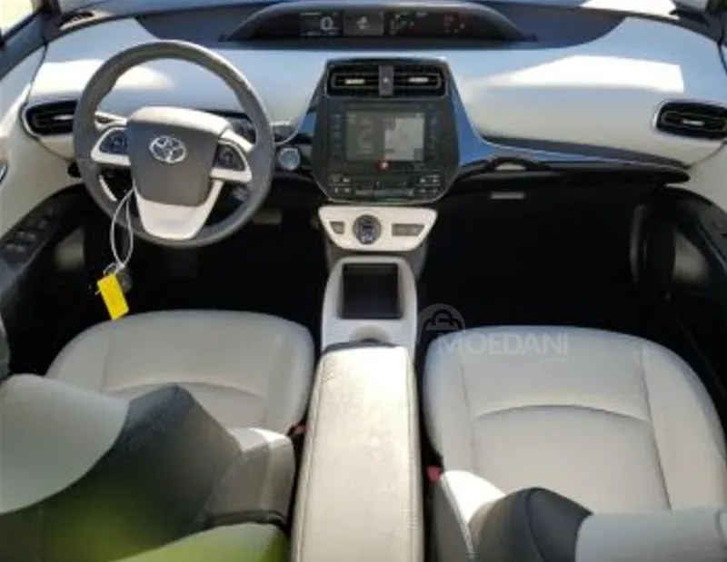 Toyota Prius 1.8L 2017 Тбилиси - изображение 5