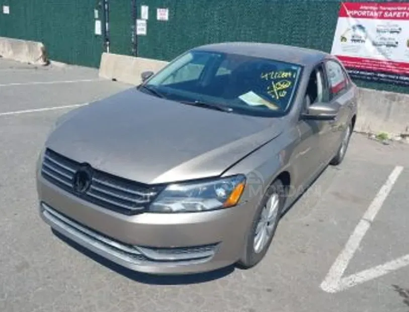 Volkswagen Passat 1.8 2015 Тбилиси - изображение 1