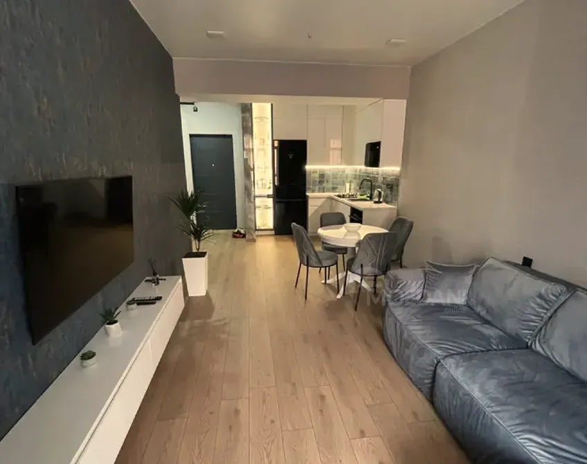 ქირავდება 2 ოთახიანი ბინა 60მ² 6/18 სართ თბილისი - photo 1