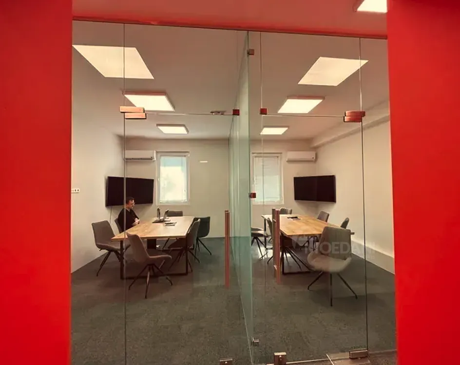 Ქირავდება საოფისე კომერციული ფართი მთაწმინდაზე თბილისი - photo 1