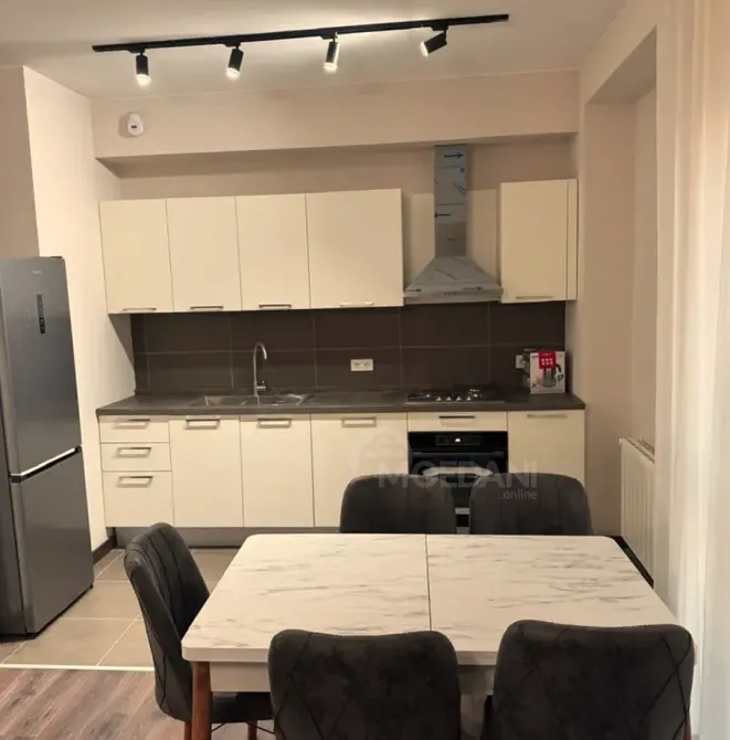 ქირავდება 3 ოთახიანი ბინა 85მ² 7/25 სართ თბილისი - photo 10