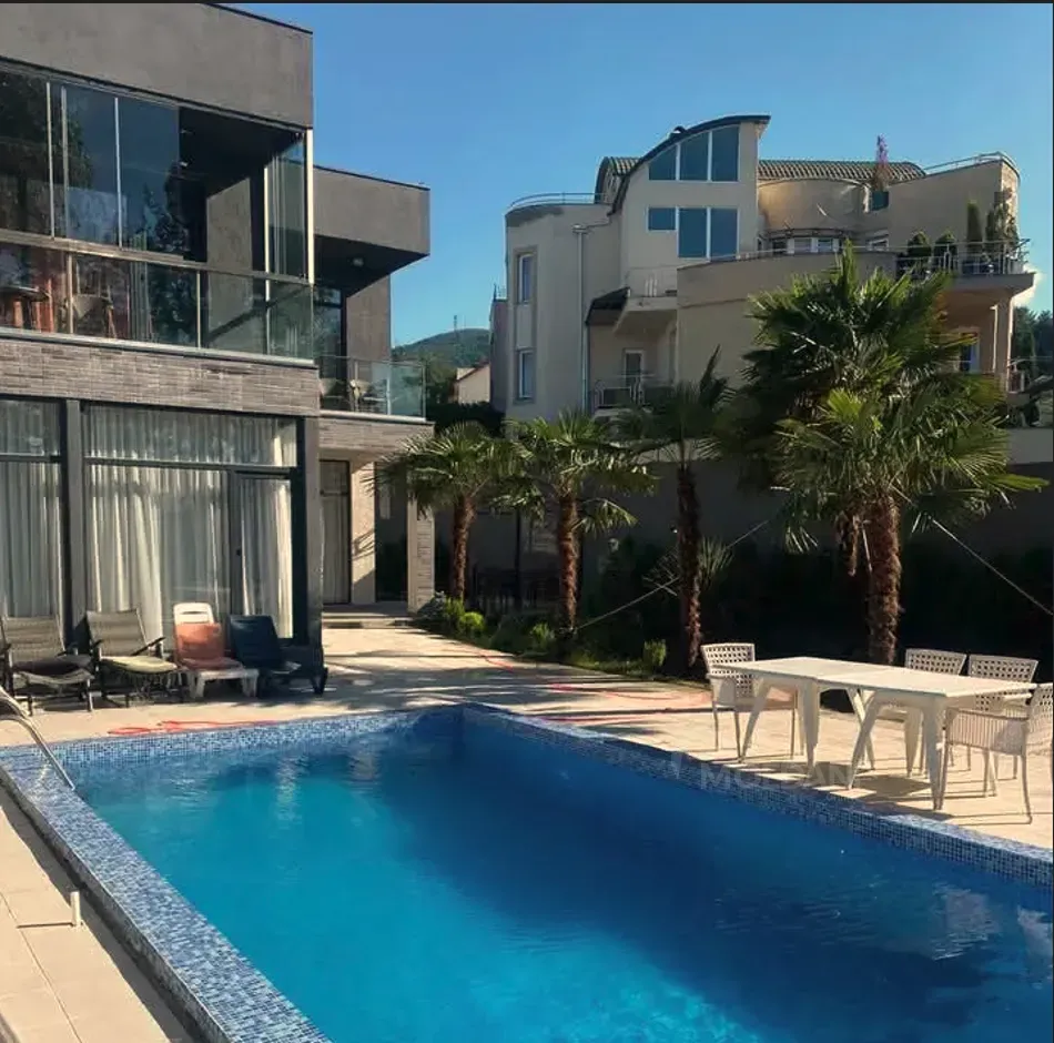 Сдам Дом 320м² Тбилиси - изображение 1