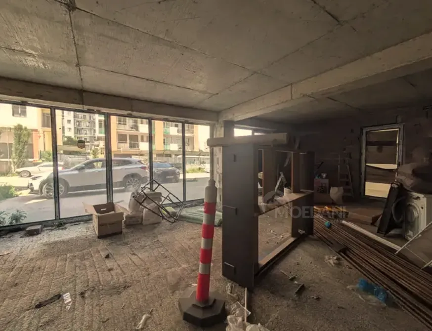 Იყიდება უნივერსალური კომერციული ფართი დიდ დიღომში თბილისი - photo 2