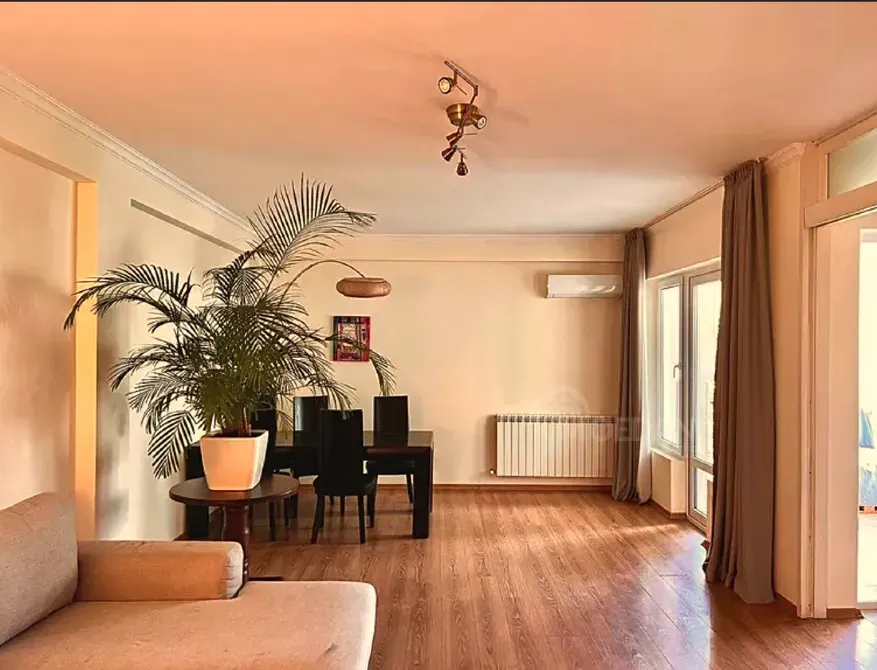 ქირავდება 4 ოთახიანი ბინა 150მ² 3/6 სართ თბილისი - photo 12